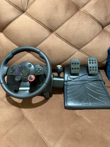 Volante Logitech DFTG