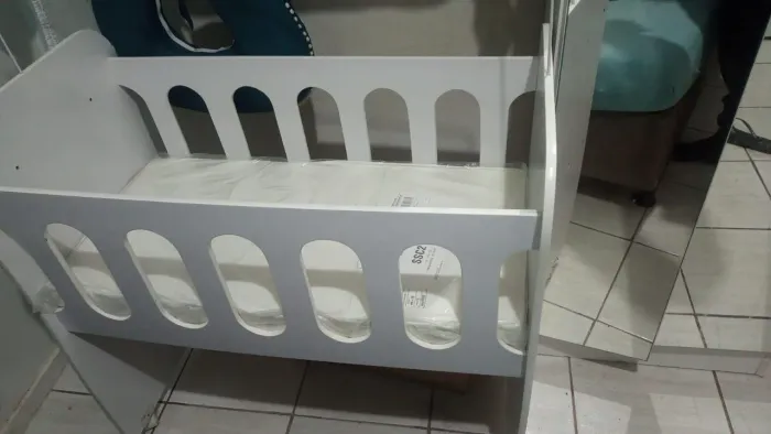 Vendo mini berço com colchão