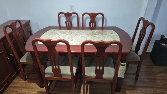 Mesa jantar 6 cadeiras + buffet