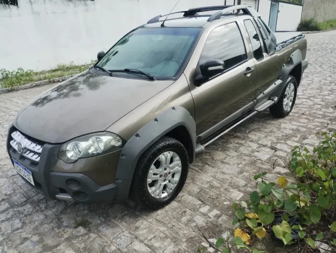 Fiat Strada Adventure 1.8/ 1.8 Locker Flex CE 2010