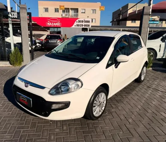 Fiat Punto Attractive 1.4 Fire Flex 8V 5P 2014
