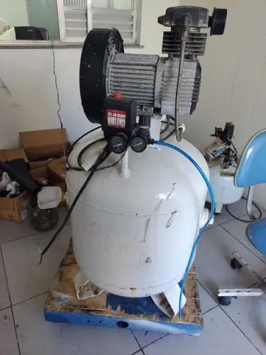 Compressor de ar a seco - 220v 100 litros 2HP