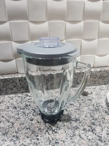 Copo liquidificador Oster completo
