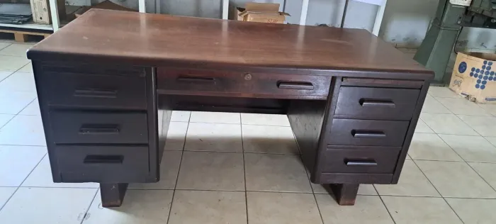 Mesa antiga de escritório raridade em imbuída maciça 1,60x80