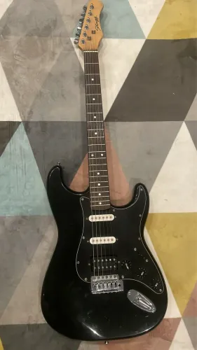 Guitarra Stratocaster Stagg