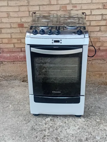 Fogão de 4 bocas Electrolux! 