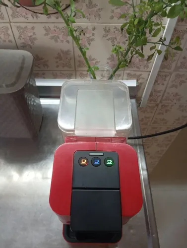 Cafeteira elétrica 3 corações de cápsulas