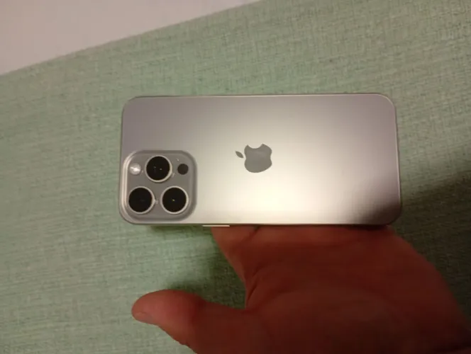 iPhone 15 pro Max 256G