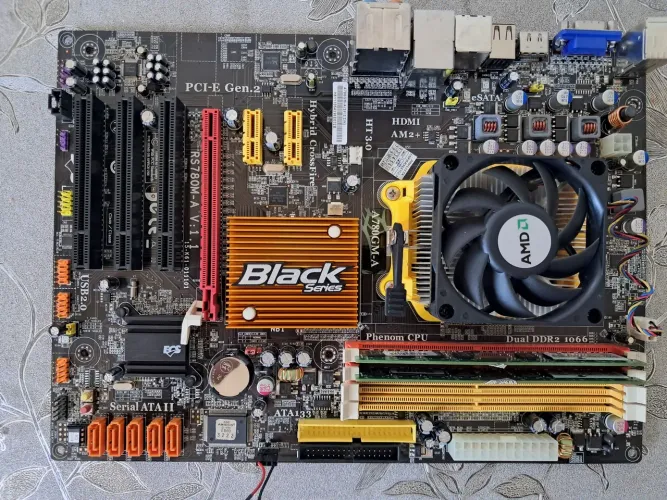 Placa Mãe ECS Black Series A780GM-A com processador Athlon II X2 e 4GB de RAM