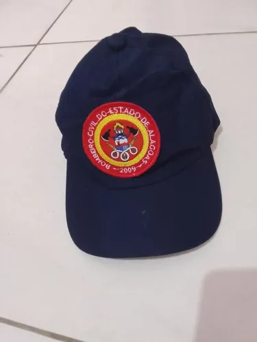 Vende-se uniforme de bombeiro civil e assecorios.