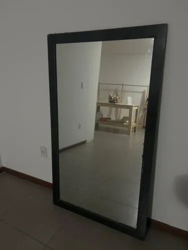 Espelho grande
