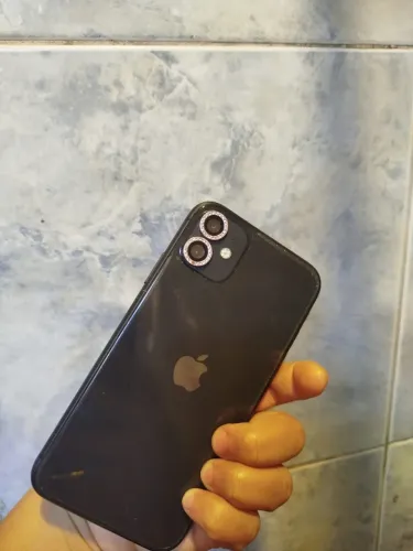 iPhone 11