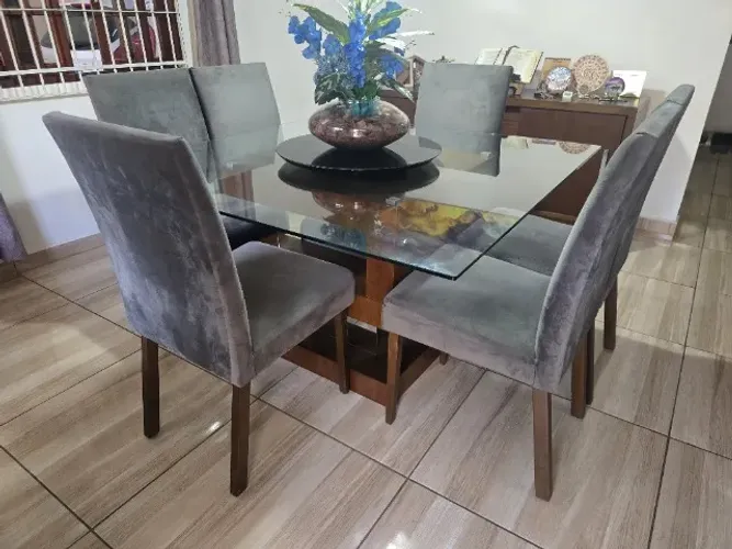 Mesa Jantar 8 Lugares Madeira Maciça + 6 Cadeiras Suede (Seminova)