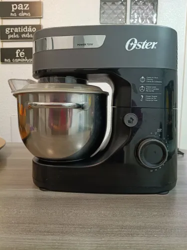 Batedeira Oster Planetária 750W Completa