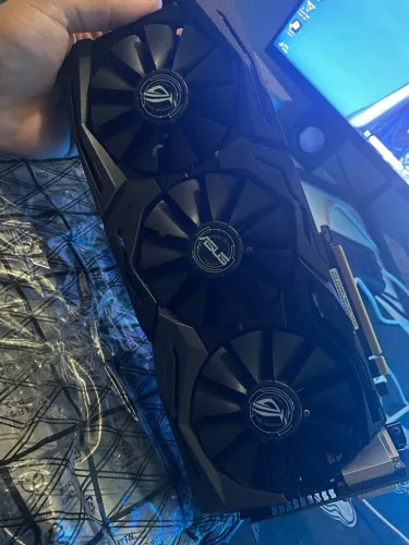 GTX 1070 Asus Rog Strix
