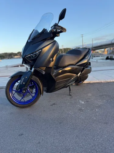 Xmax 2023 aceito troca