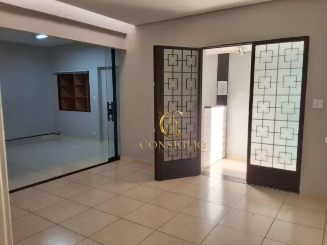 Locação Comercial Vila Ema 130m² 5 Salas, Ar-condicionado, Recepção e Estacionamento