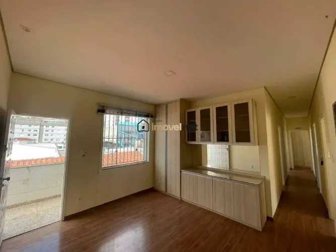 Casa para Locação no Prado 7 Quartos e Ampla Estrutura