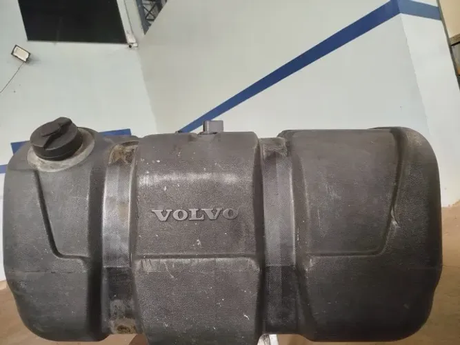 Tanque de combustível diesel volvo