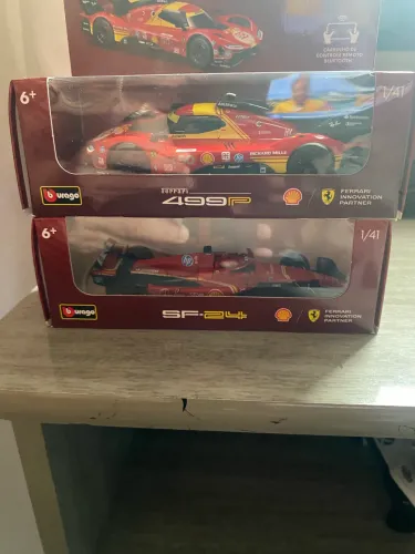 Carrinho Ferrari Shell BT-/ 425 os 2