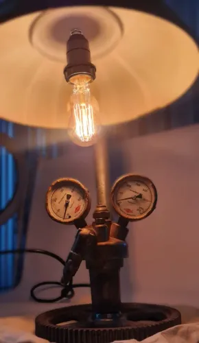 Luminária Abajur Industrial Steampunk Retrô - Peça Exclusiva