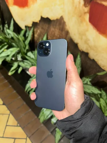 iPhone 15 Black