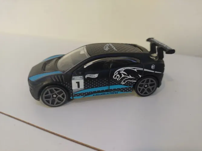 Carrinho Hotwheels Jaguar i-Pace eTrophy Preto Loose Novo 1:64 Hot Wheels
