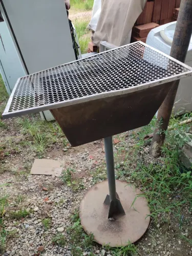 Churrasqueira de aço