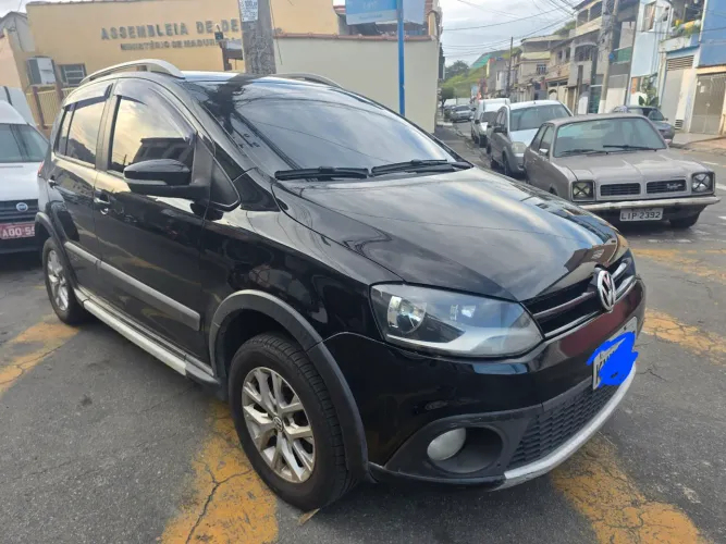 Volkswagen Crossfox 1.6 MI Total Flex 8V 5P 2013