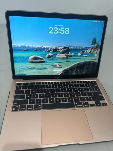 MacBook Air M1 2020