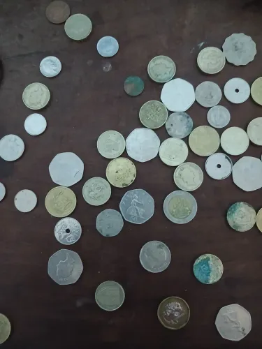 50 Moeda antigas varios paises