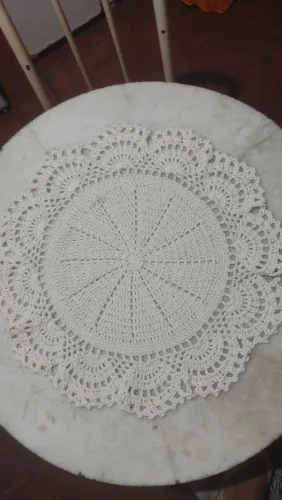 CENTRO DE MESA DE CROCHÊ ?