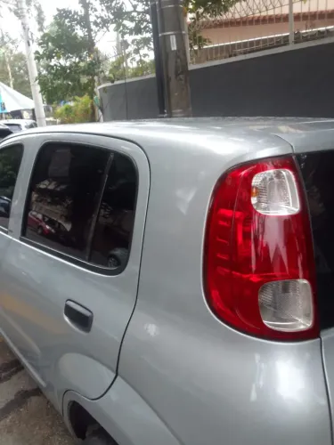 Fiat Uno Vivace Celeb. 1.0 EVO F.flex 8V 5P 2013
