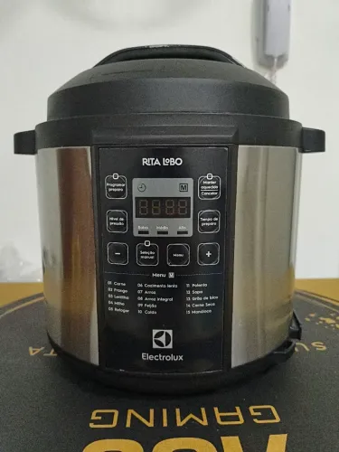Panela de pressão elétrica Eletrolux