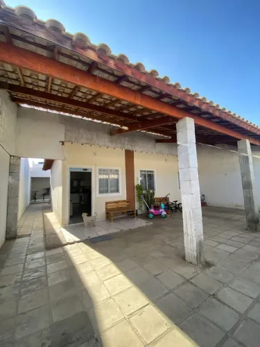 Casas à venda  Vale Dourado