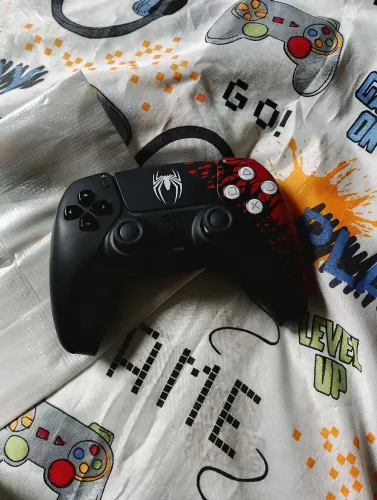 Controle PS5 spider-man edição especial novo ítem de colecionador faço Olx pay