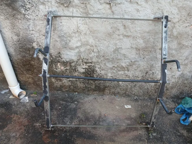VENDE-SE UM RACK/ PORTA ESCADA VEICULAR