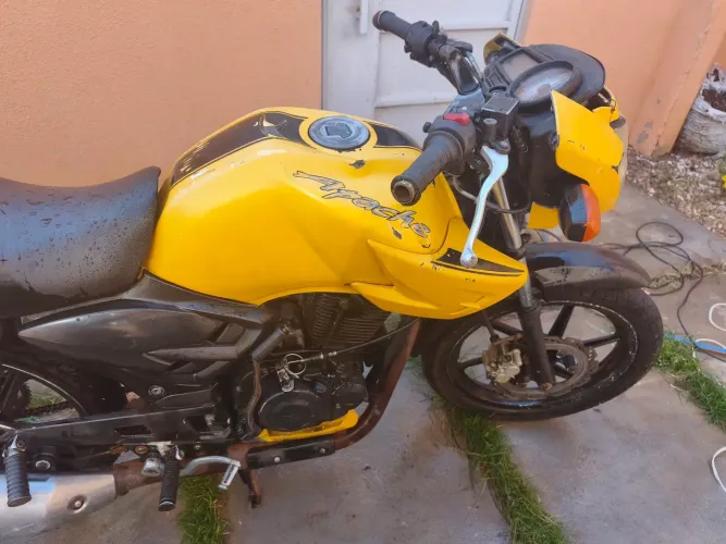 Vendo apache com ótimo funcionamento