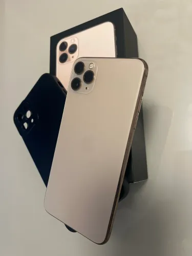 IPhone 11 Pro Max - 256 GB - Perfeito