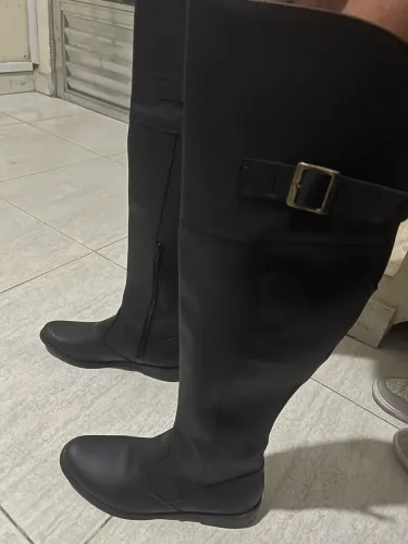 Bota nova nunca usada