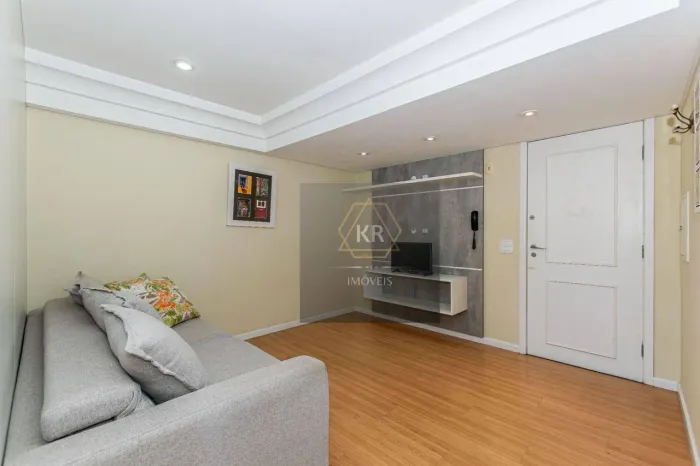 Apartamento com 1 dormitório, Mobiliado e Decorado para alugar, Cristo Rei - Curitiba/PR