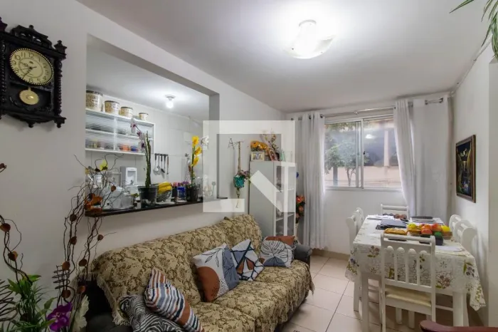 Apartamento à Venda - Jardim Maia, 2 Quartos, 43 m2