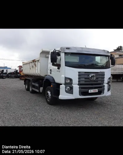 Volkswagen 26.280 E Constel. 6x4 2p (diesel)(E5) 2022/2023 Vamos Seminovos Curitiba