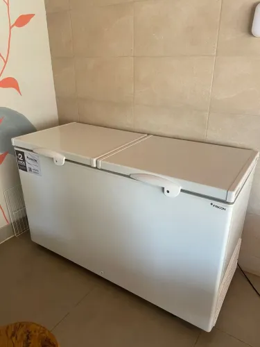 Freezer e conservador horizontal hced 503L tampa cega - 220V - Fricon