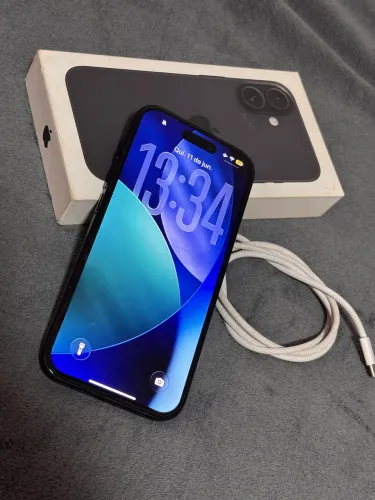 iPhone 16 100%