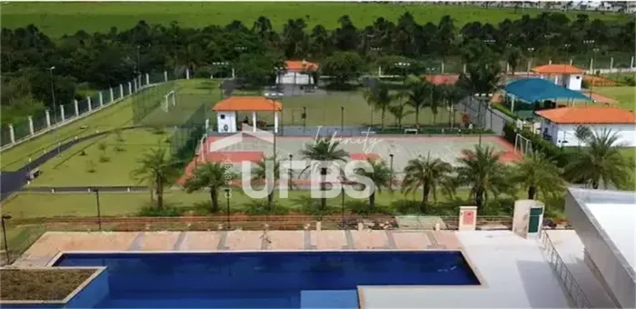 Terreno em condomínio com 456m² à venda no Jardim Sul