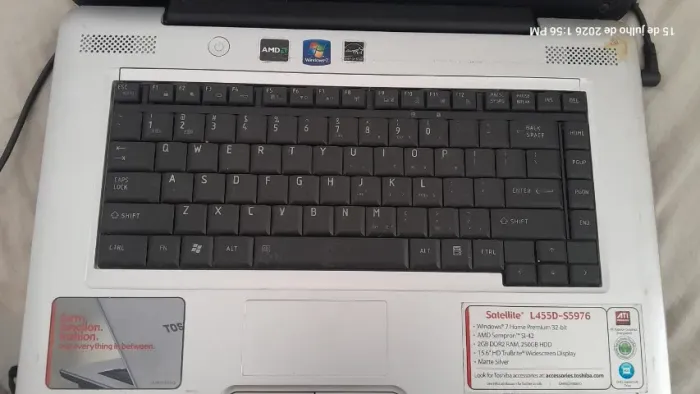 Notebook toshiba AMD Sempron ( Usado com marcas de uso ) 100% sem HD e sem Bateria