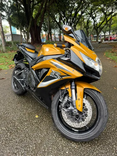 SUZUKI SRAD 750 ( 2011 ) Confira !