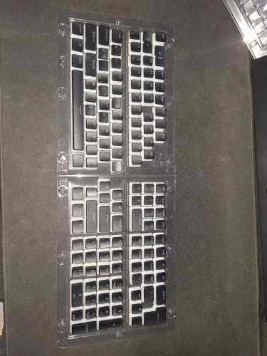 Keycaps translúcidas pretas