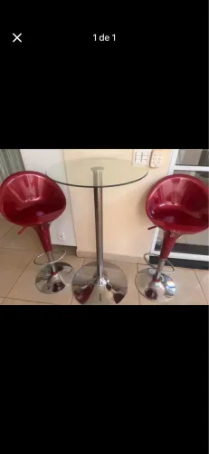 Vendo mesa bistrô com 2 banquetas